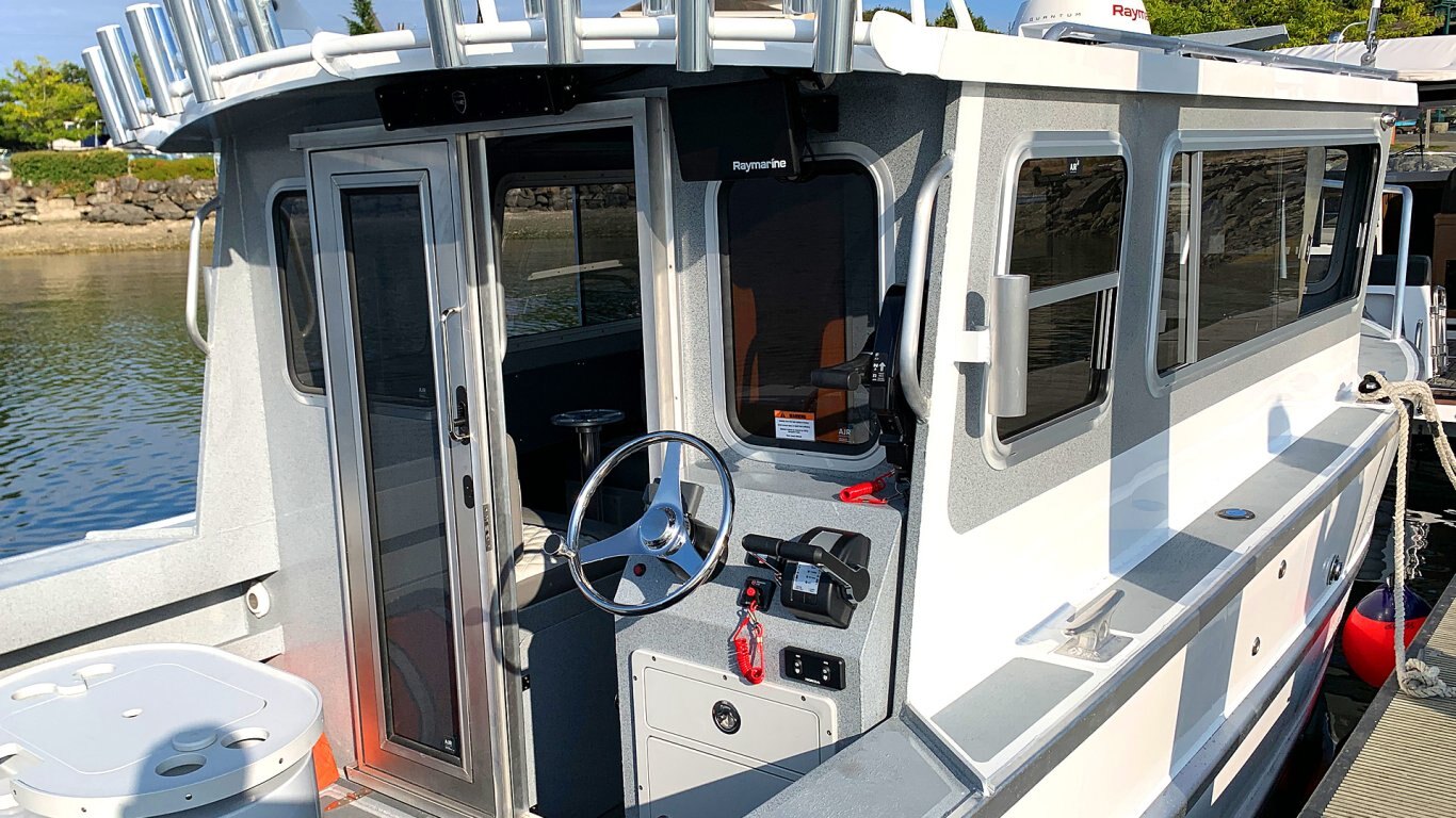 ALLIED BOATS — DOMINATOR 28