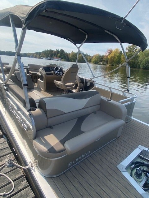 2022 Legend Q Series Cottage 21 (Black)