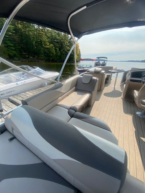 2022 Legend Q Series Cottage 21 (Black)