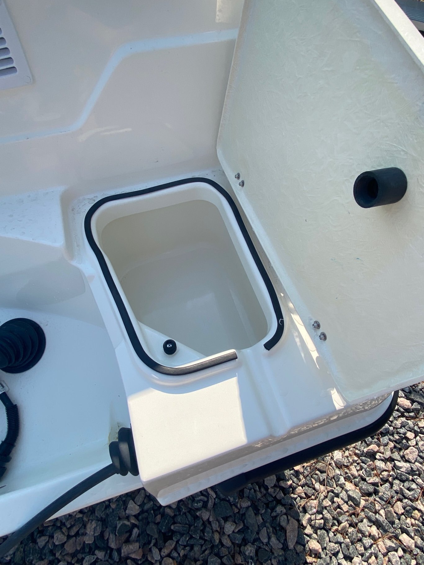 2025 Legend Uttern S45 (Centre Console)