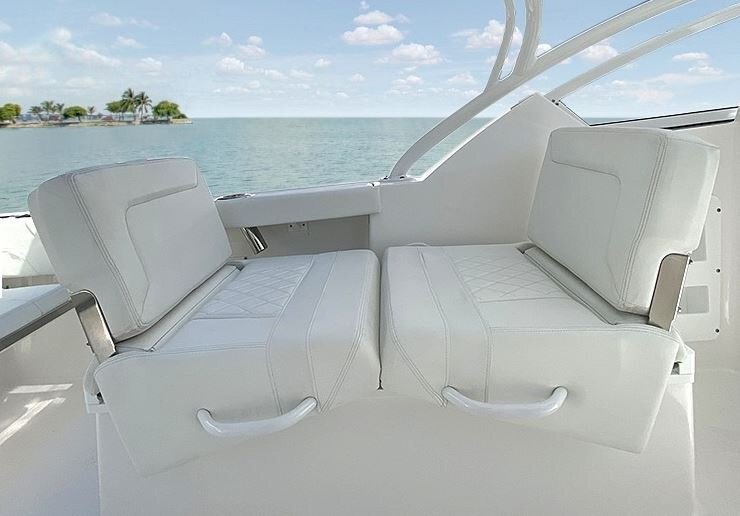 2026 EdgeWater 248CX Crossover Series