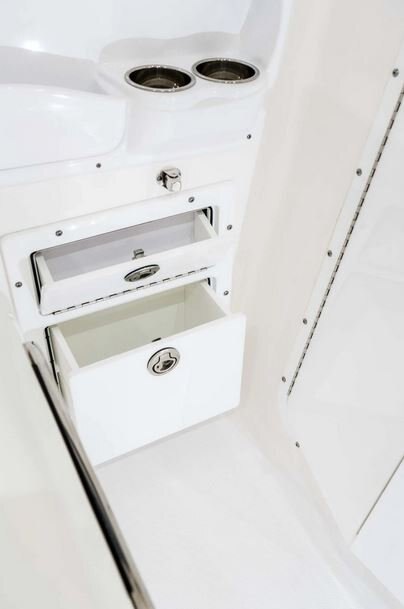 2026 EdgeWater 280CX Crossover Series