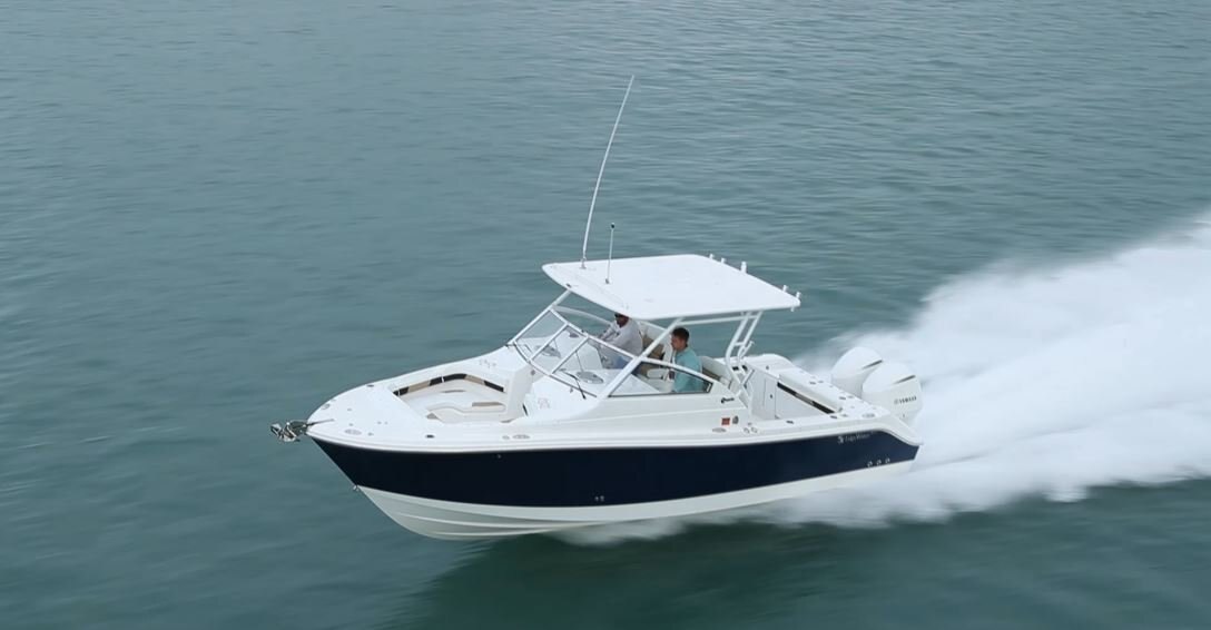 2026 EdgeWater 280CX Crossover Series