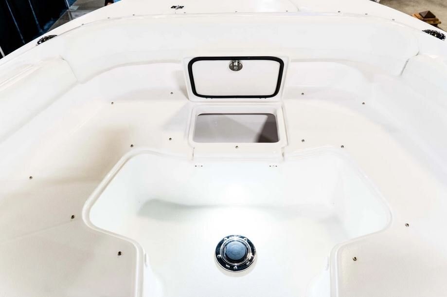 2026 EdgeWater 280CX Crossover Series