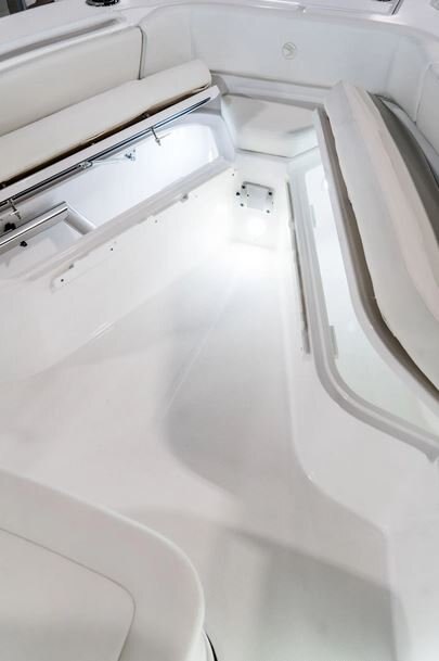 2026 EdgeWater 230CC Center Console Series