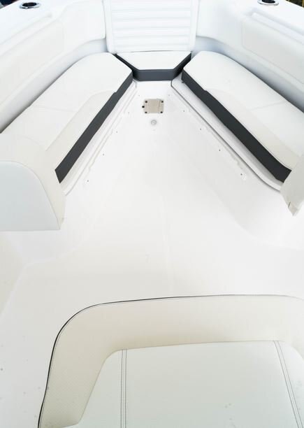 2026 EdgeWater 230CC Center Console Series