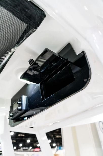 2026 EdgeWater 230CC Center Console Series