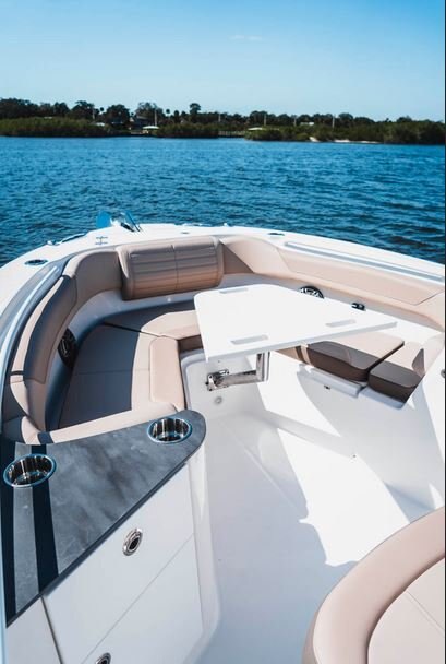 2026 EdgeWater 262CC Center Console Series