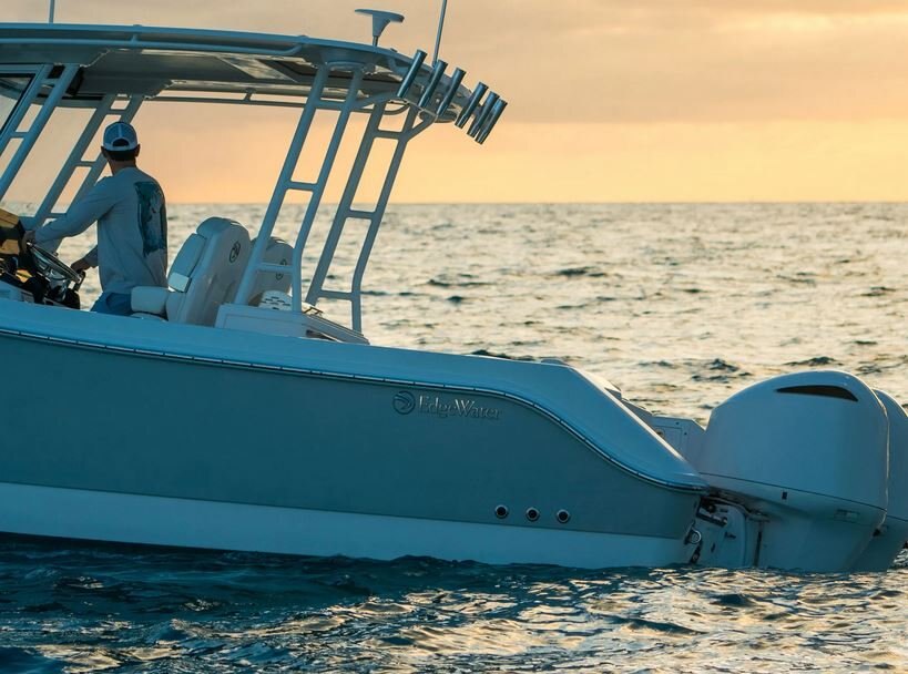 2026 EdgeWater 285CC Center Console Series