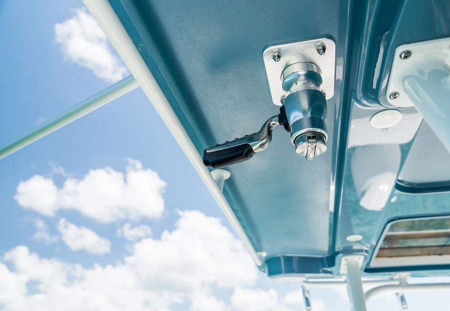 2026 EdgeWater 325CC Center Console Series