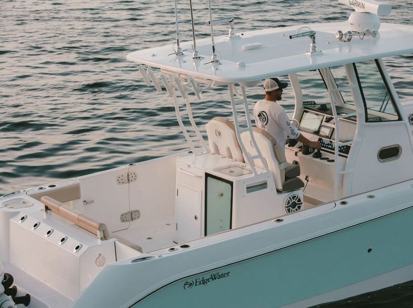 2026 EdgeWater 340CC Center Console Series