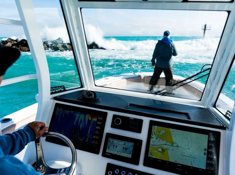 2026 EdgeWater 340CC Center Console Series