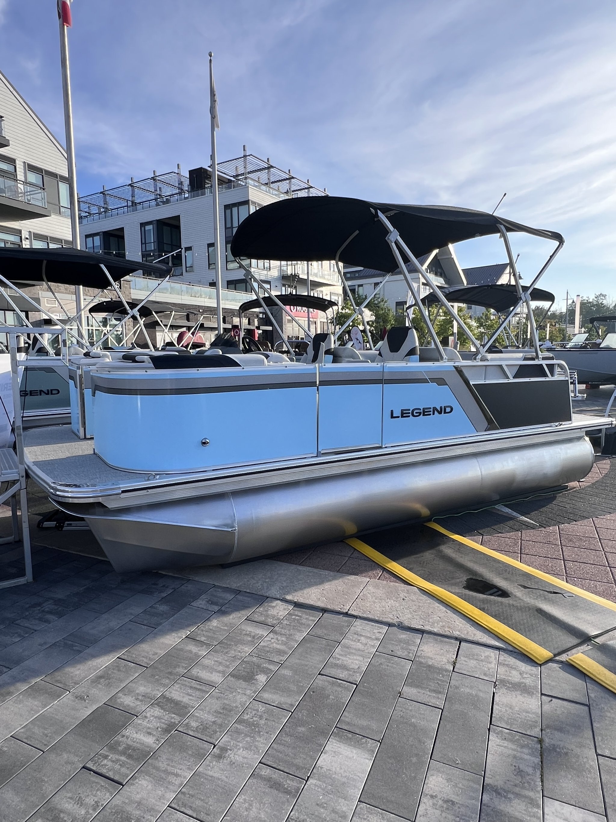 2027 Legend LX 21 QL