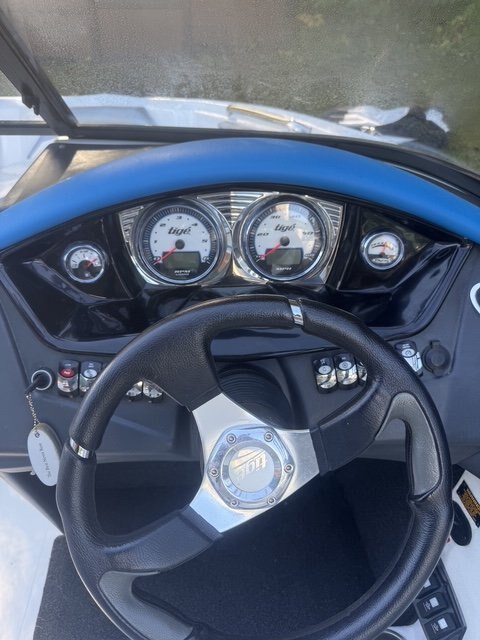 2012 Tige R20