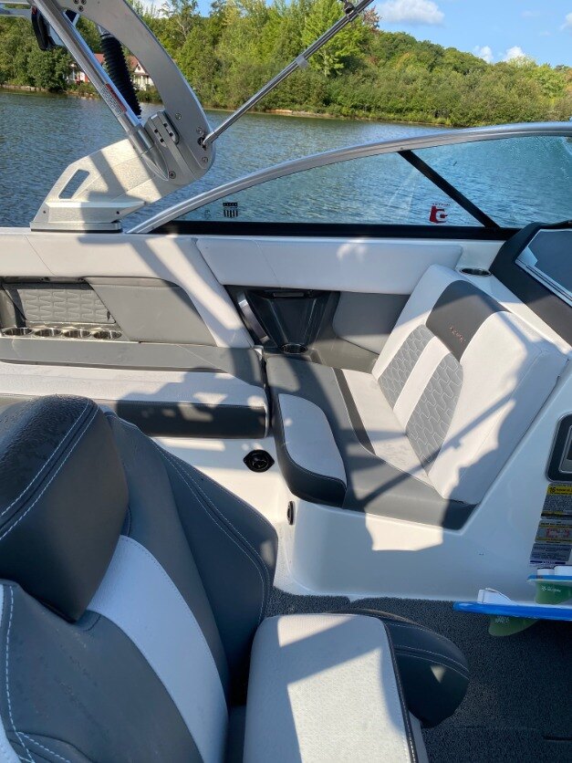 2019 MasterCraft X22 – Premium Wakeboard & Surf Boat (with Custom Trailer)