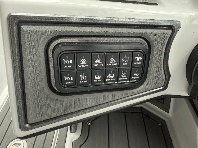 2024 Sanger 231 SLE Wake & Ski Boat with 5 Yrs Warranty