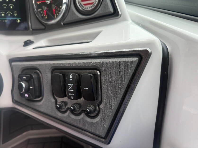 2024 Sanger 231 SLE Wake & Ski Boat with 5 Yrs Warranty