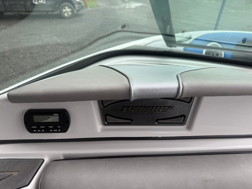 2024 Sanger 231 SLE Wake & Ski Boat with 5 Yrs Warranty