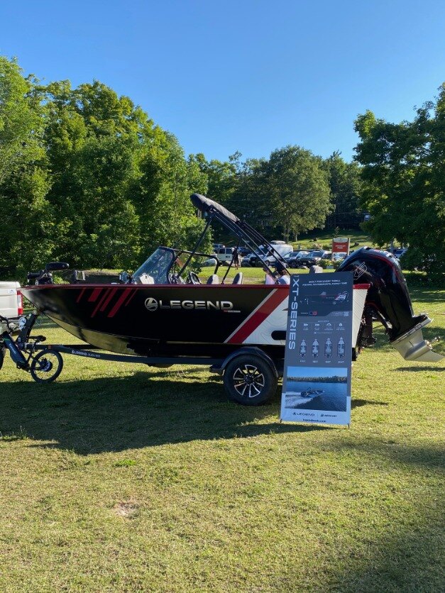 2026 Legend 18 XT Chilli Pepper Red