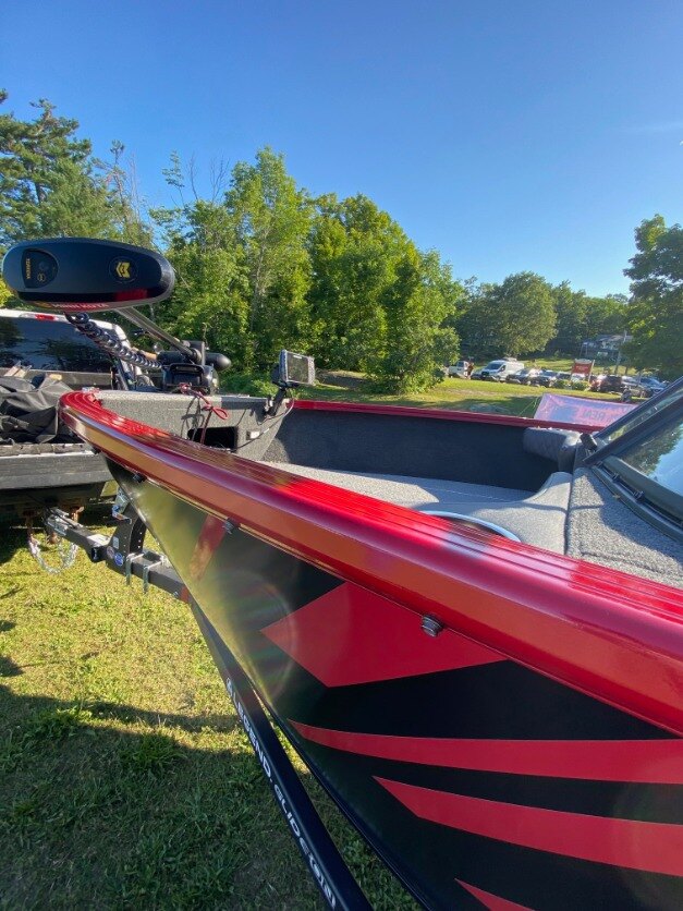 2026 Legend 18 XT Chilli Pepper Red