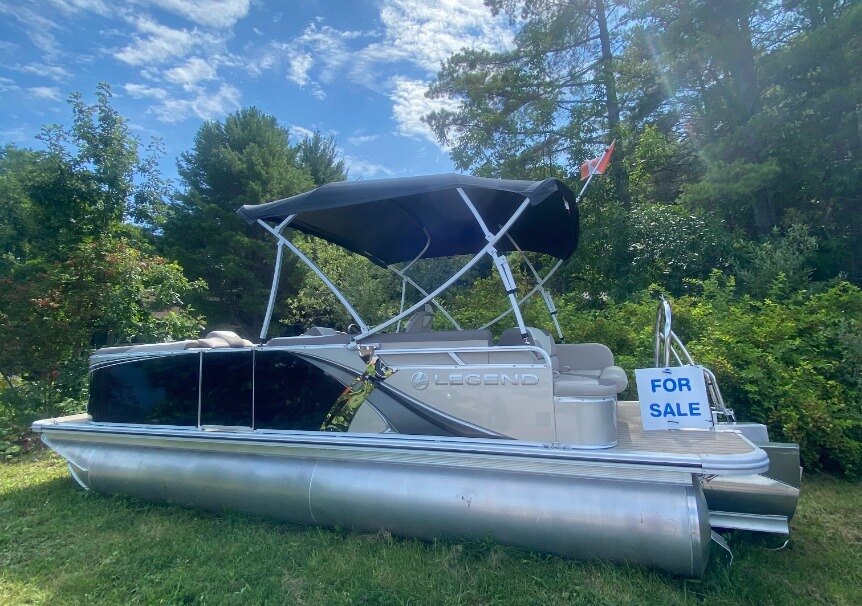 2023 Legend Q Series Cottage Sport Pro (Black Edition)