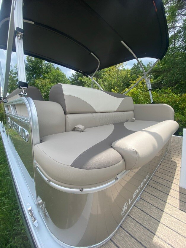 2023 Legend Q Series Cottage Sport Pro (Black Edition)