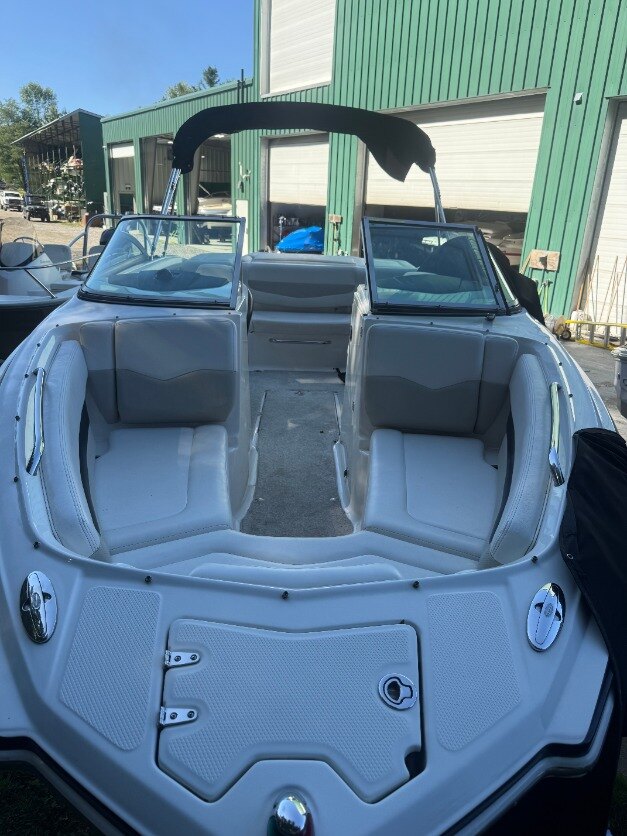 2011 Chaparral 216 SS