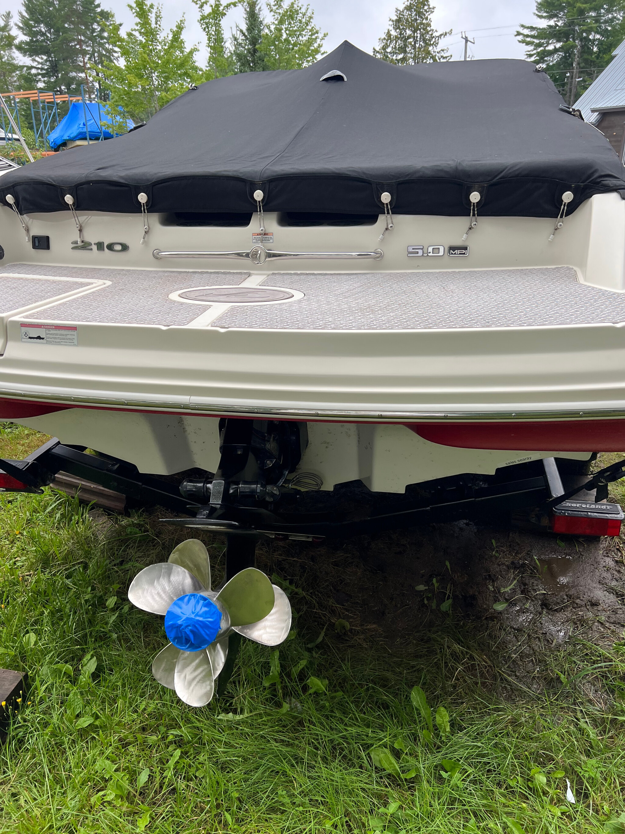 2009 Sea Ray 210 (Consignment)