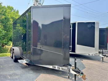 DISCOVERY CHALLENGER 86X24 Gloss Blk w Black out package.