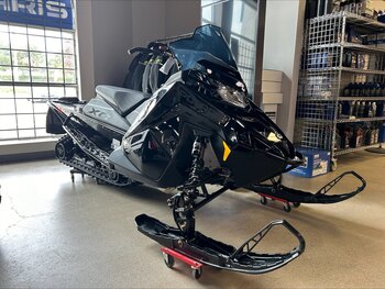 2027 850 VR1 137