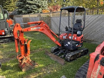 2015 Kubota M8560