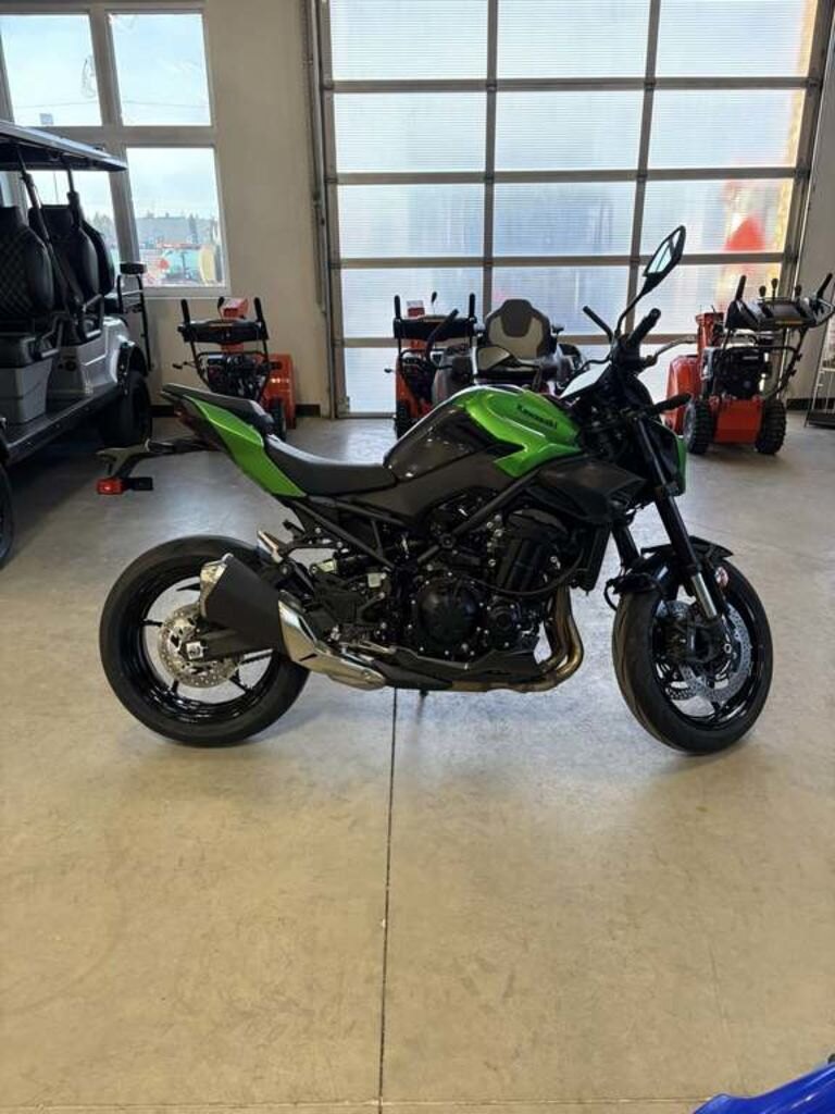2026 Kawasaki Z900 | Pure Street Fury.