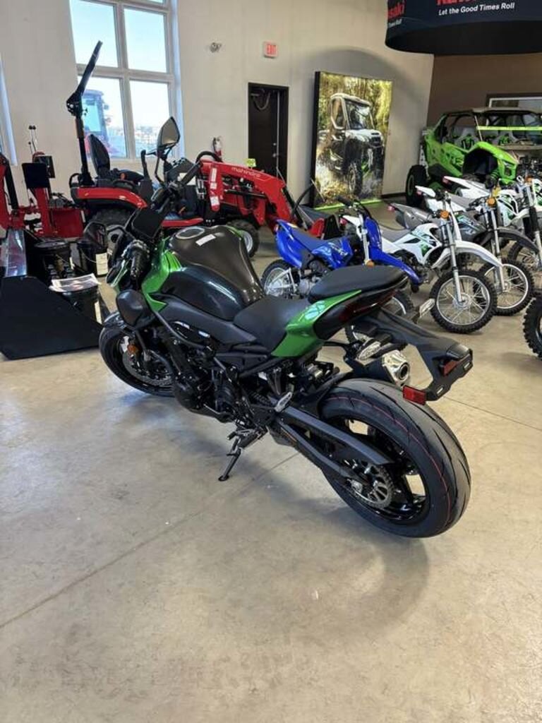 2026 Kawasaki Z900 | Pure Street Fury.
