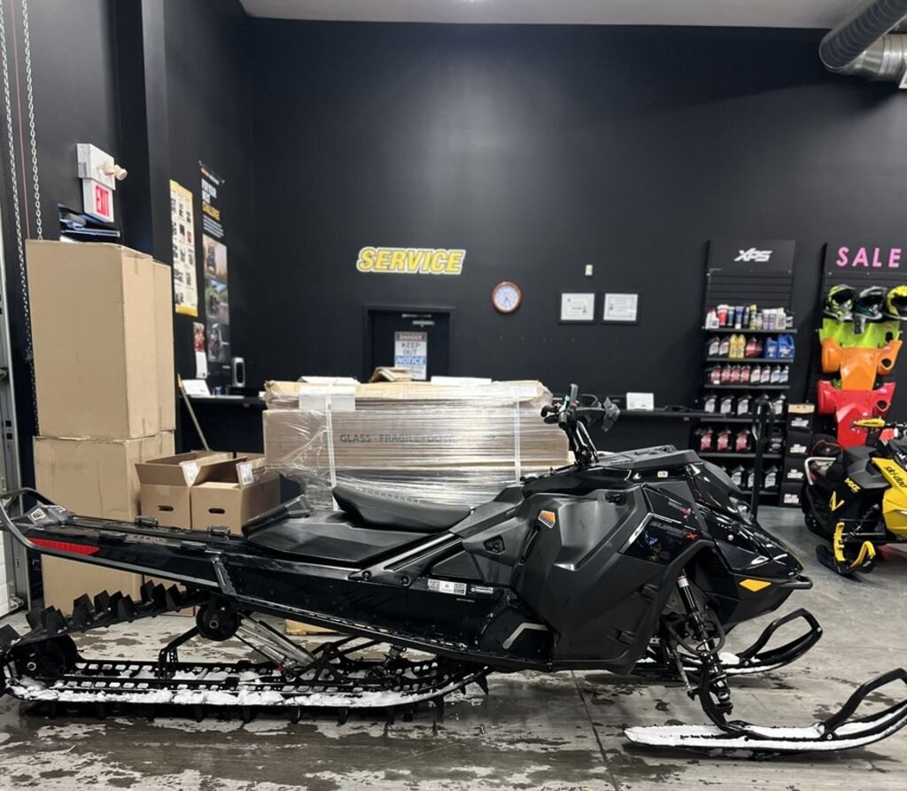 2023 Ski Doo Summit X Rotax 850 E TEC Turbo R | Experience Dynamic Power | $150 BW