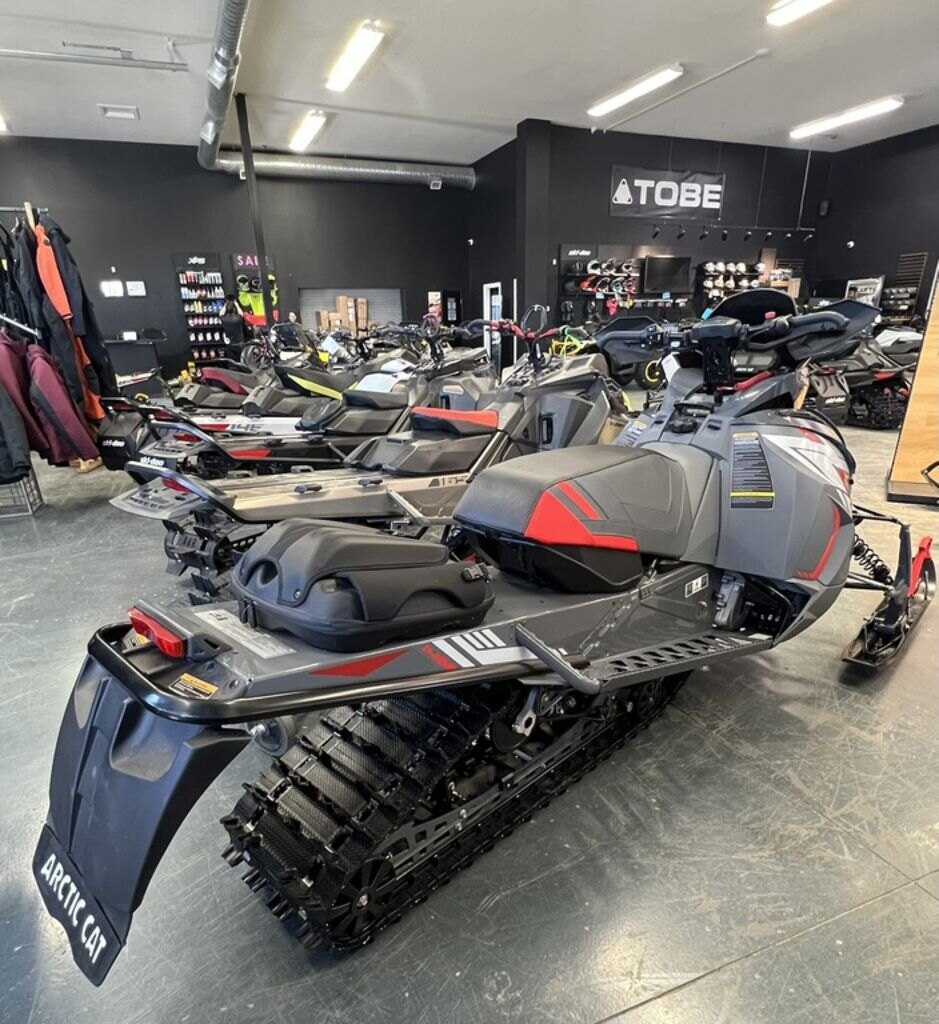2022 Arctic Cat Riot 8000 | The True 50/50 Crossover | $131 BW
