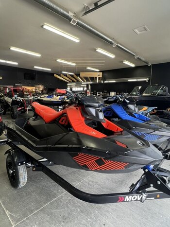 2025 Yamaha Jetblaster DLX 3 UP X2