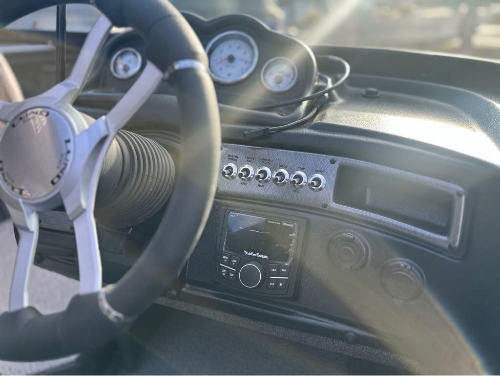 2025 Lund Crossover XS 1875 Mercury 175HP PRO XS