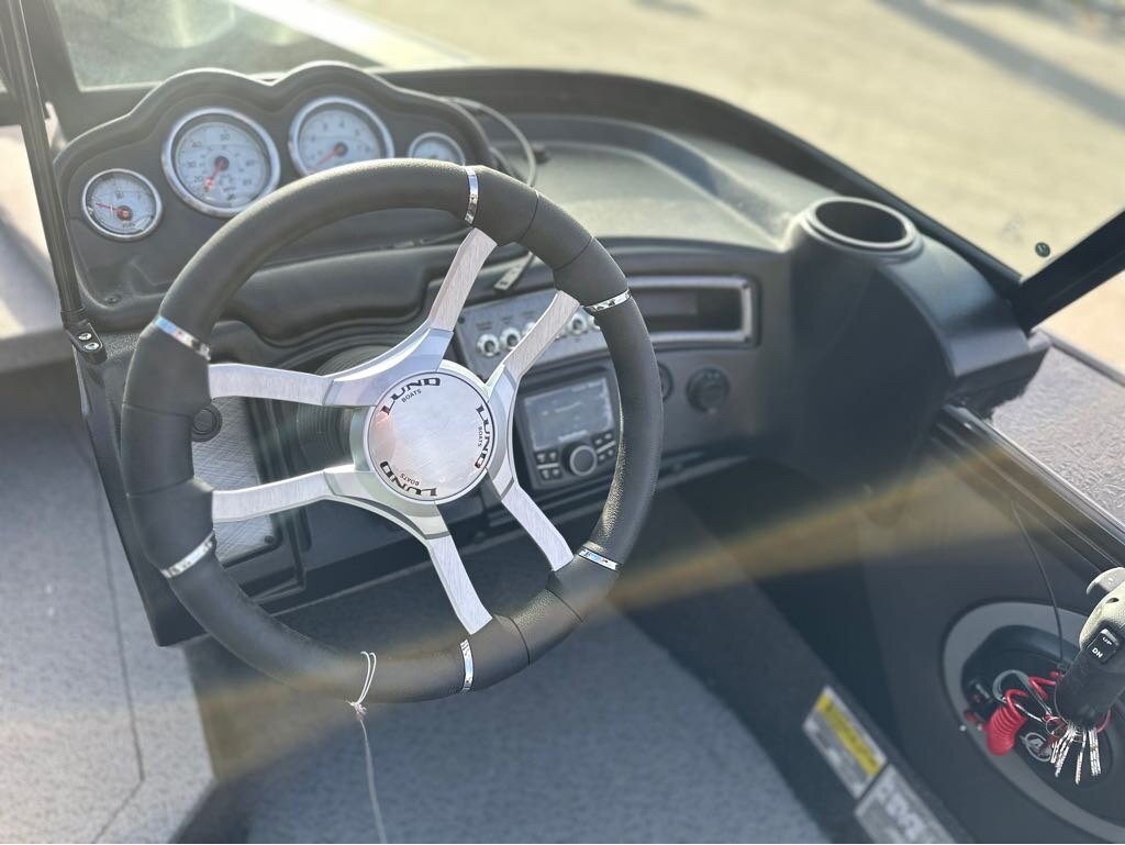 2025 Lund Crossover XS 1875 Mercury 175HP PRO XS