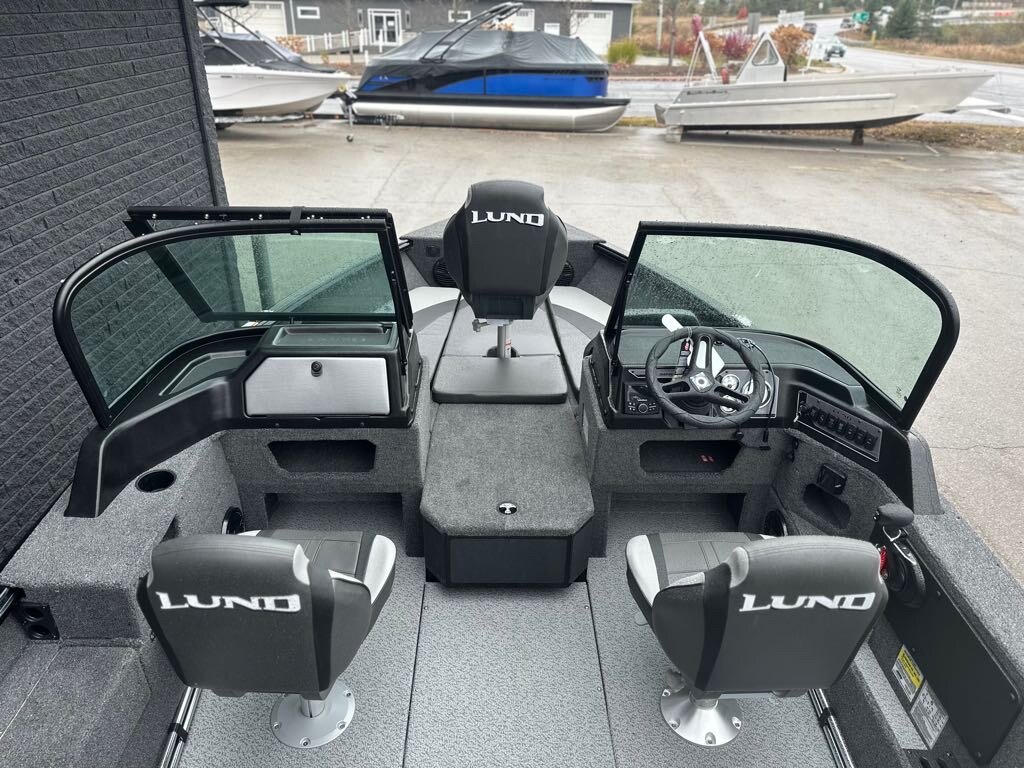 2025 Lund Impact XS 1875 Mercury 150HP Pro XS