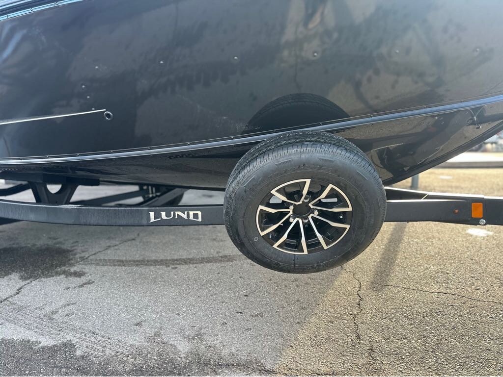 2025 Lund Impact XS 1875 Mercury 150HP Pro XS