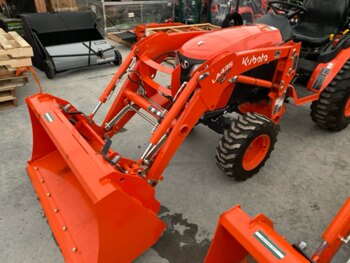 2025 KUBOTA LA435