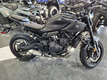 YAMAHA MT 07 2026