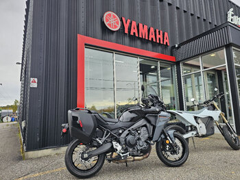 YAMAHA FJR1300 2025