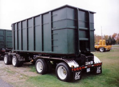 J.C. Tandem roll-off chassis with turntable steering dolly