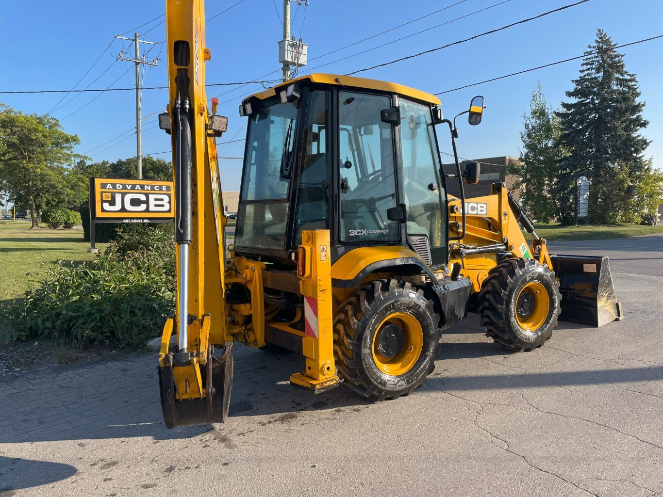 2016 JCB 3CX COMPACT BACKHOE LOADER, 1100HRS, MKII HITCH, BUCKET