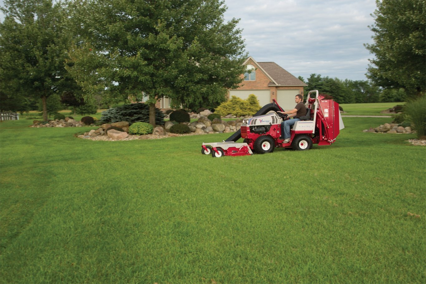 Ventrac RV602 Vacuum Collection System
