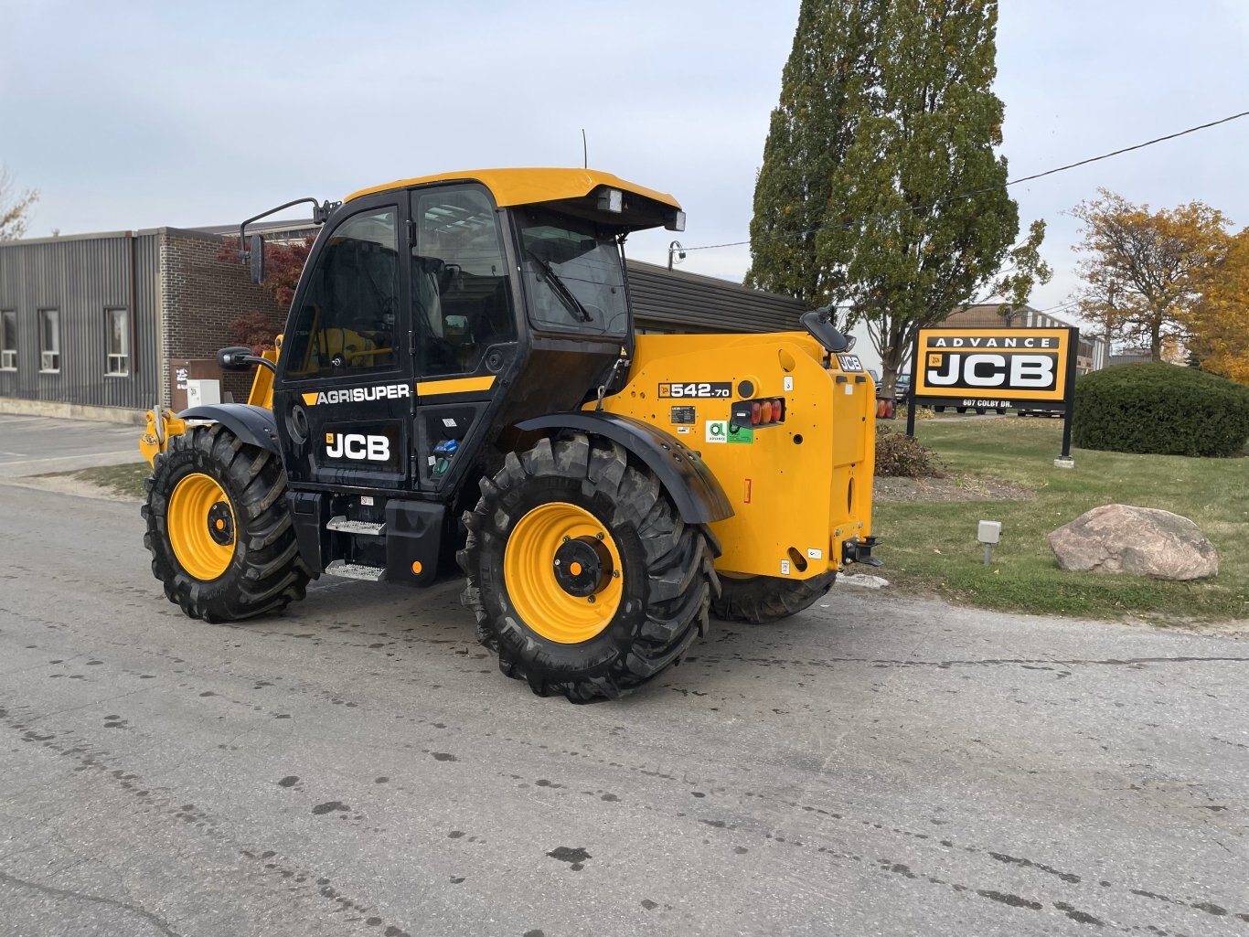 2022 JCB 542 70 Agri Super Telehandler