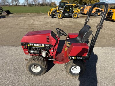 Steiner 430 Tractor, Kubota Diesel,  1800hrs