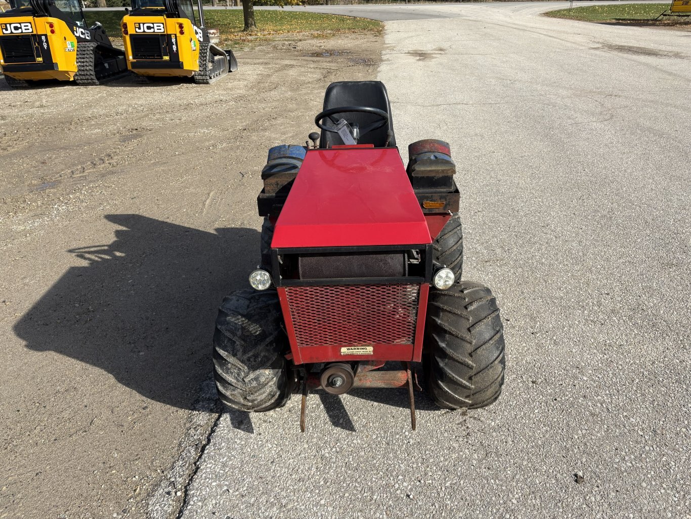 Steiner S20 Tractor, 20hp Onan Gas