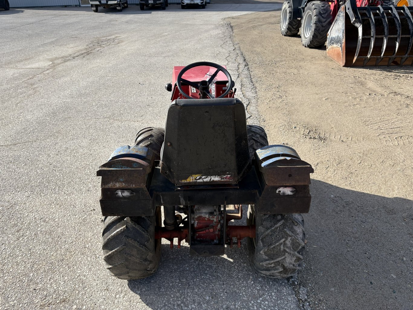 Steiner S20 Tractor, 20hp Onan Gas